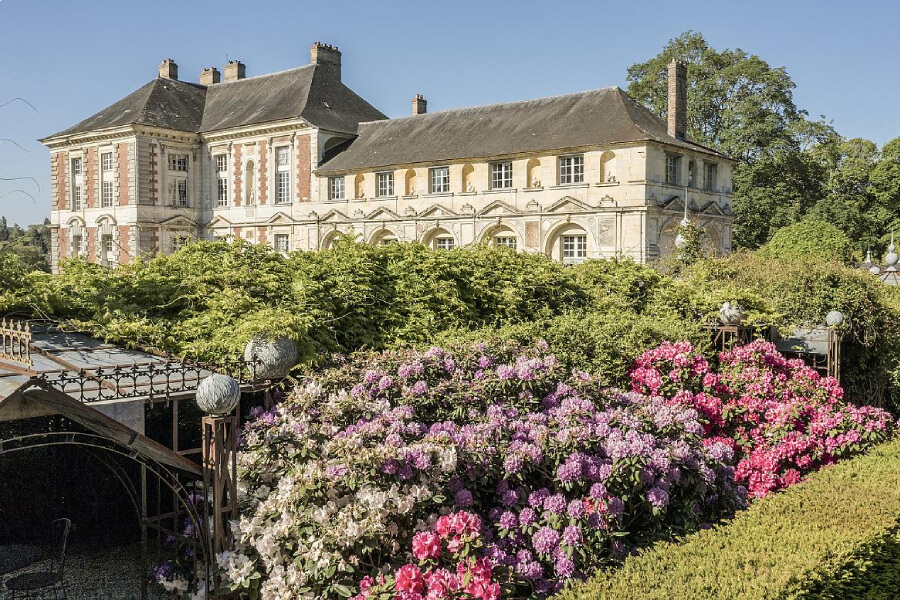 Le Château de Vallery en Bourgogne