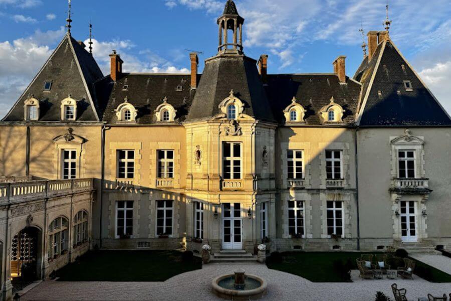 Le Château Sainte Sabine in Burgundy