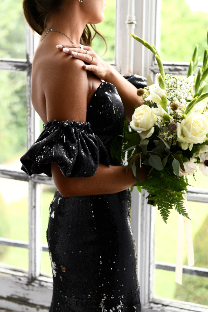 robe noir élégance mariage haut de gamme en bourgogne